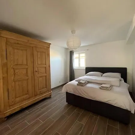 Doux Refuge Avec Terrasse Parking Gratuit アパート ベーブレンハイム